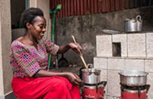 woman, cooking, image by Vincent Tremedau