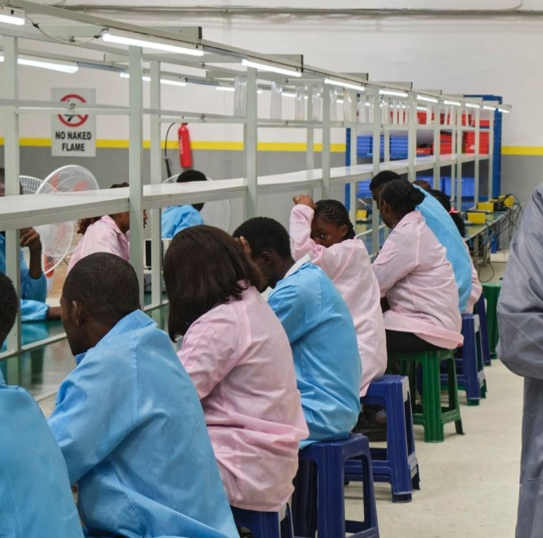 Carousel-In-Nigeria-and-Yemen-Power-Beyond-the-Grid-Creates-Jobs-for-Women.jpg
